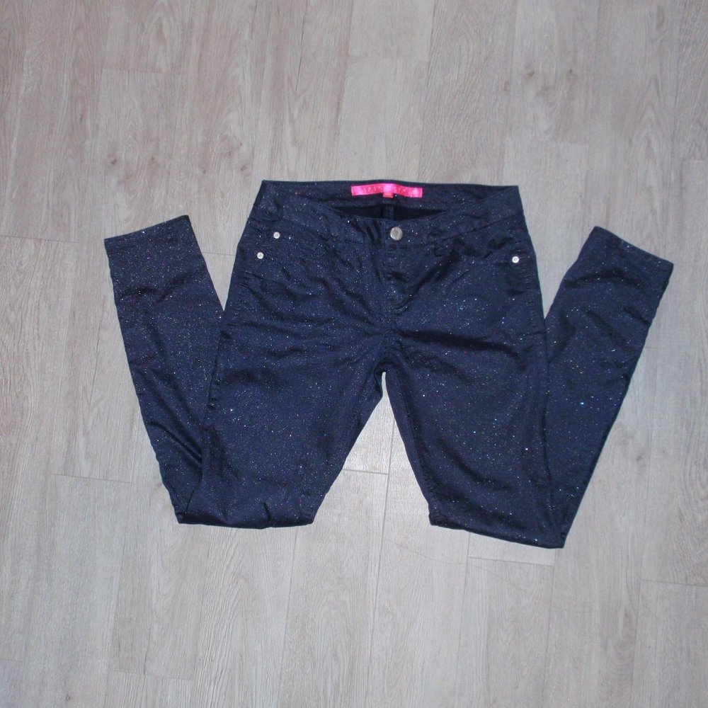 Tinseltown size 9 Dark Blue Stretch Jeans with Sparkles Waist 32”